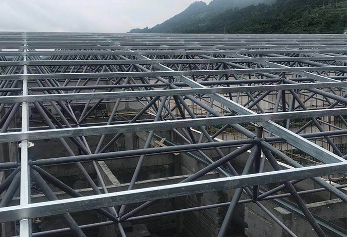 奎屯仁怀冠英学校艺体楼网架